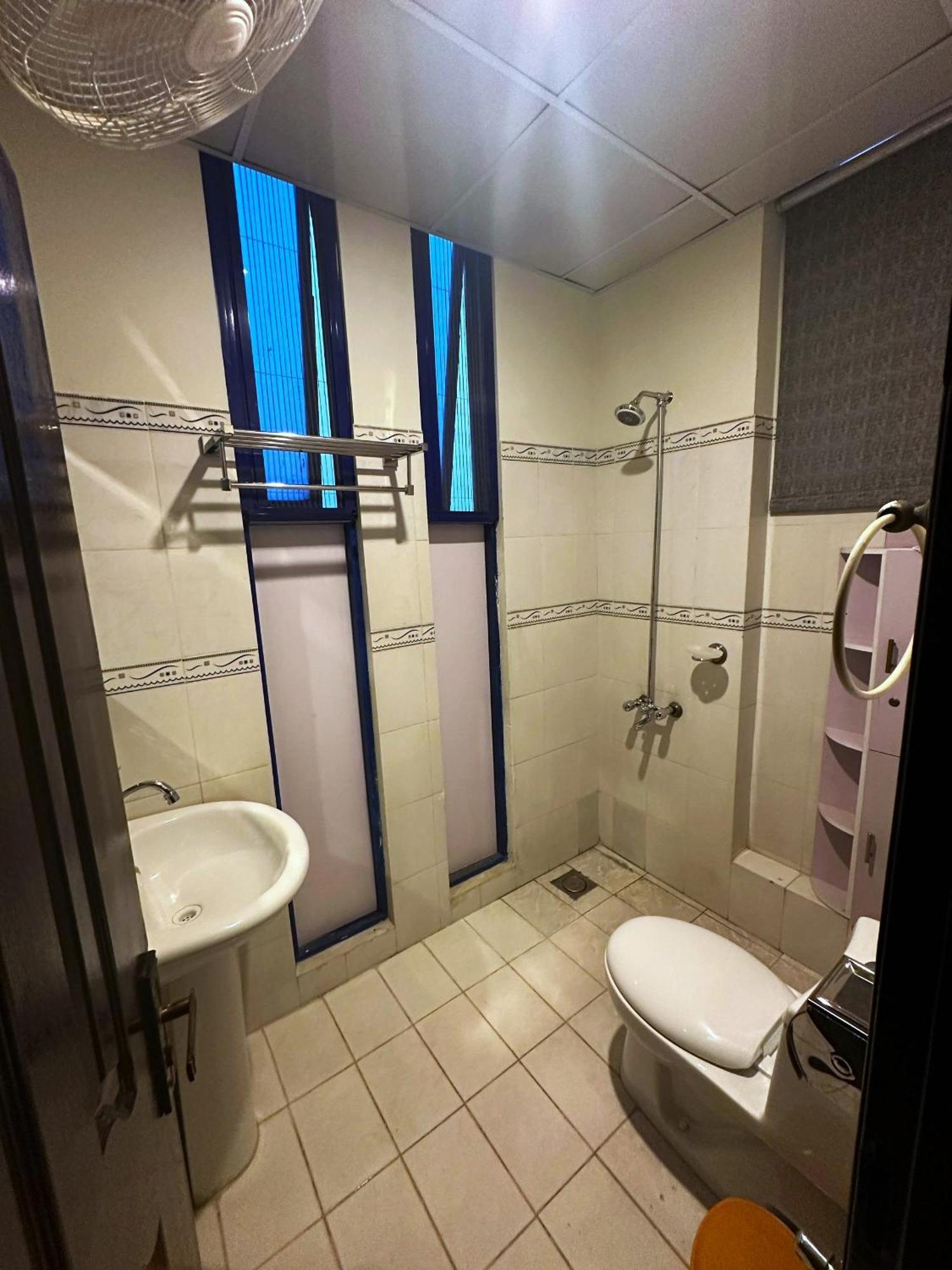 Luxury Apartment In Dha Phase 8, Near Allama Iqbal International Airport Lahore Eksteriør bilde