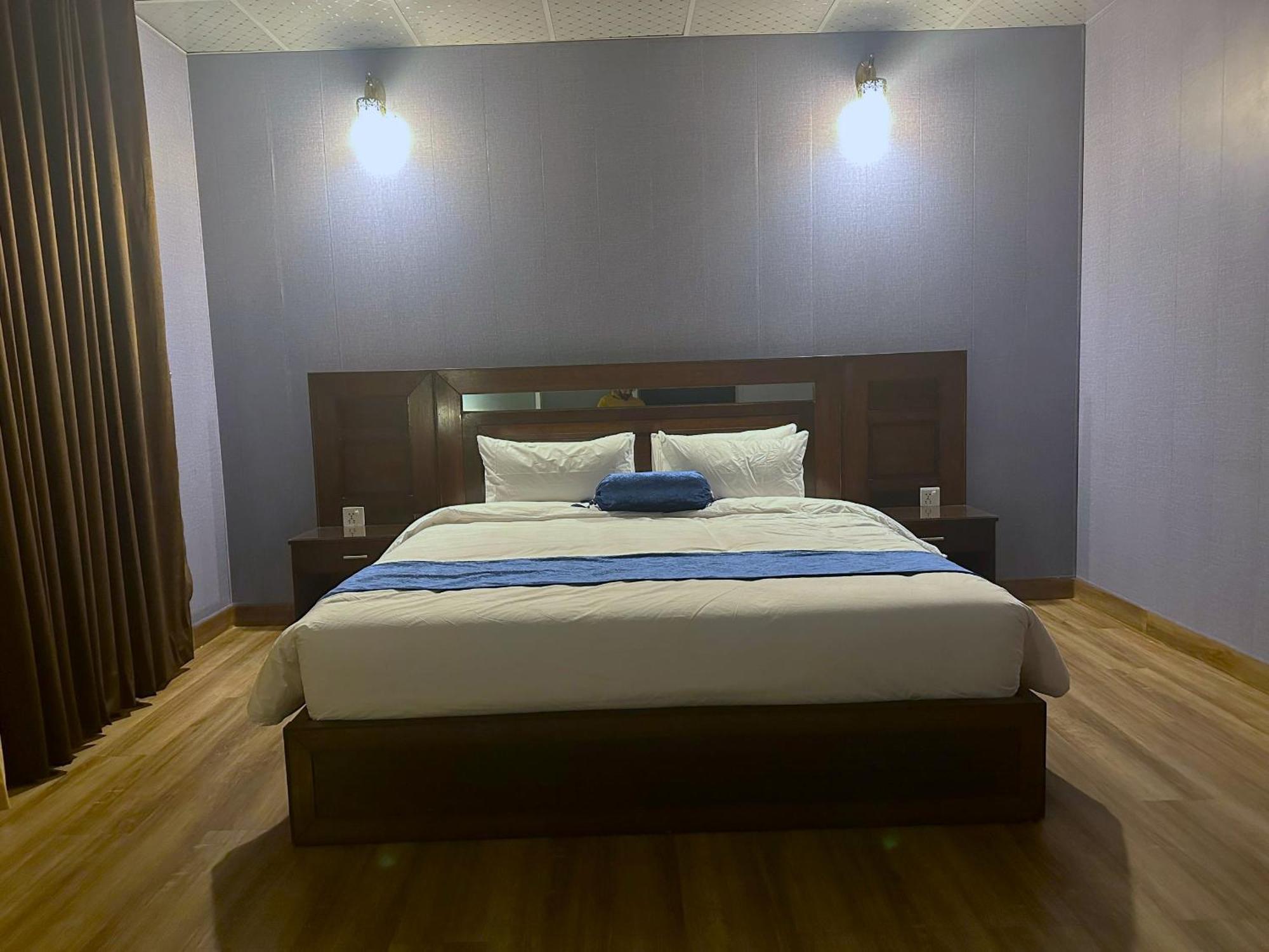 Luxury Apartment In Dha Phase 8, Near Allama Iqbal International Airport Lahore Eksteriør bilde
